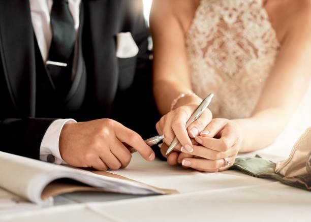 tips sebelum menikah, pola pikir sebelum nikah, persiapan pernikahan sehat, komunikasi dalam pernikahan, menikah karena cinta, esensi menikah, pasangan muda, pernikahan islami, edukasi pranikah, hubungan suami istri sehat